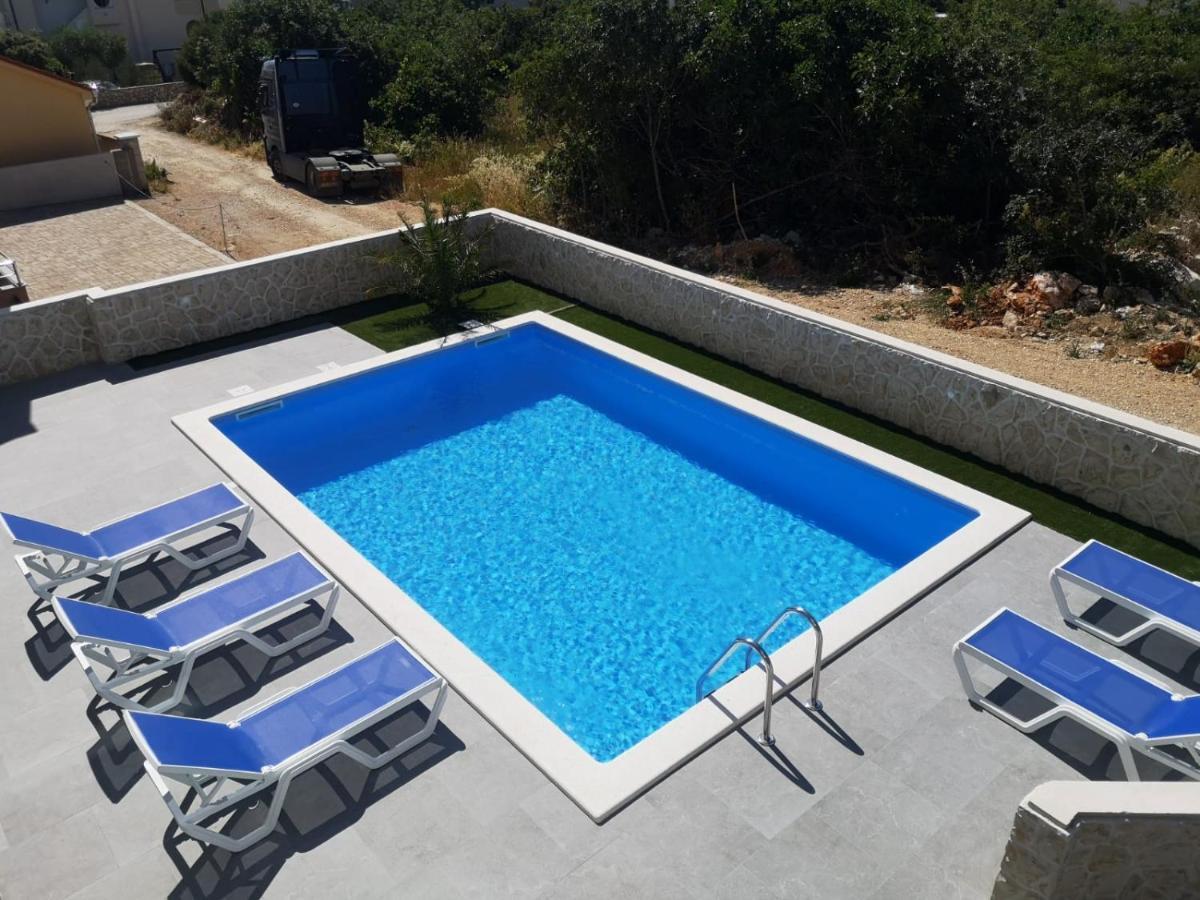 Villa Mateo Новаля Екстер'єр фото